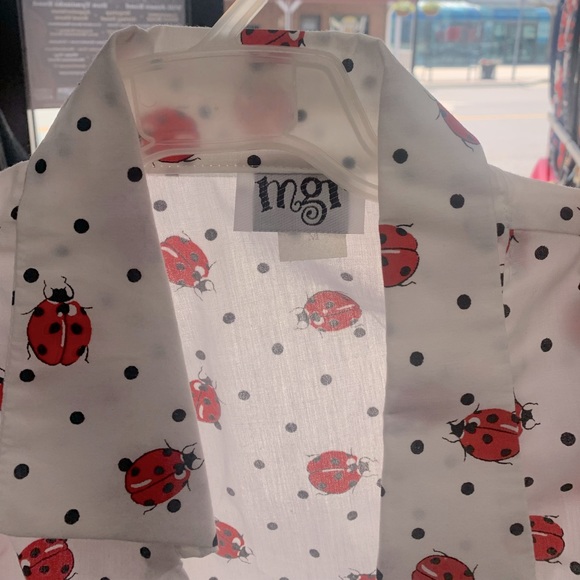 Vintage ladybug cropped tie front top - Picture 3 of 4